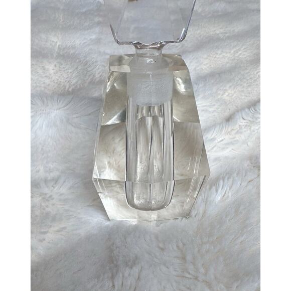 Set of 2 Crystal Lead Cut Clear Glass Perfume Bottles with Stoppers Vanity Decor - Picture 3 of 16